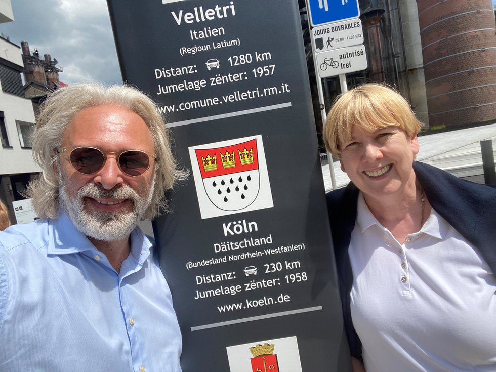 Vorsitzender Gerd Kaspar und stellvertretende Vorsitzende Katja Hoyer in Esch.jpg